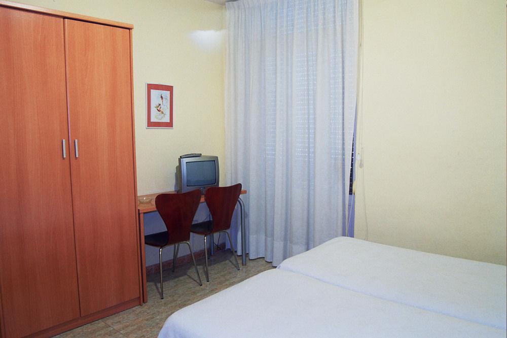 Pension Moratin Валенсия Экстерьер фото