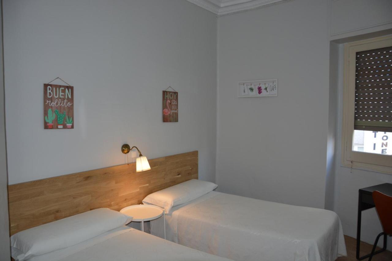 Pension Moratin Валенсия Экстерьер фото